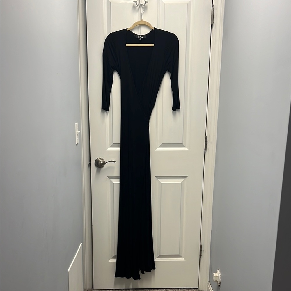 Elegant Black Maxi Dress